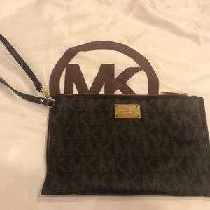 Michael Kors Clutch
